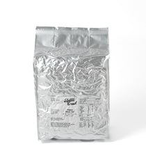 Deep, rich amber-coloured Assam Black Tea infusion, highlighting the full oxidation and strength of the loose leaf tea.