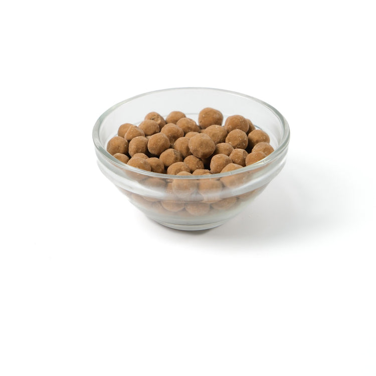 Close-up of Large Tapioca Pearls (8.5mm), perfect chewy texture, vegan-friendly topping for milk tea and desserts.